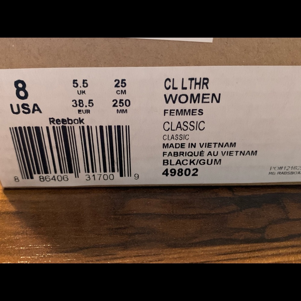 Black Reebok classics - Picture 2 of 4